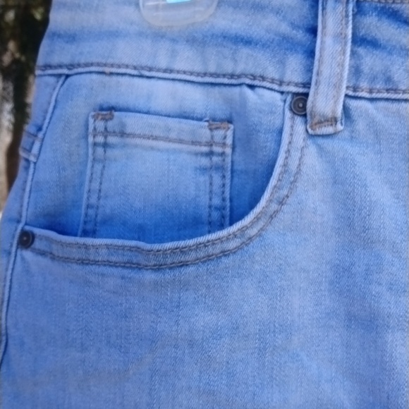 NWOT Charlie B denim embroidered skirt size 8 - Picture 5 of 12